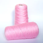 009 - Licht Roze 100% acryl garen op kegel